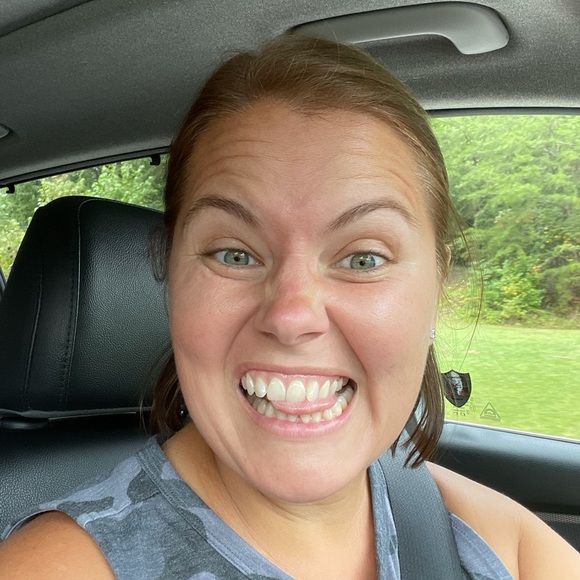 Meet your Posher, Samantha - Picture 3 of 7